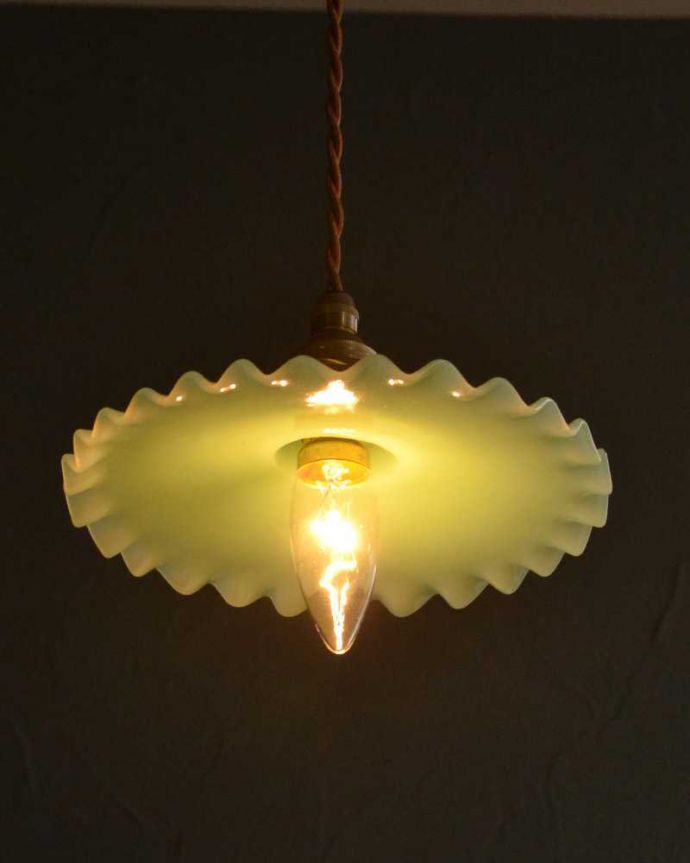 点灯後のペンダントライト
