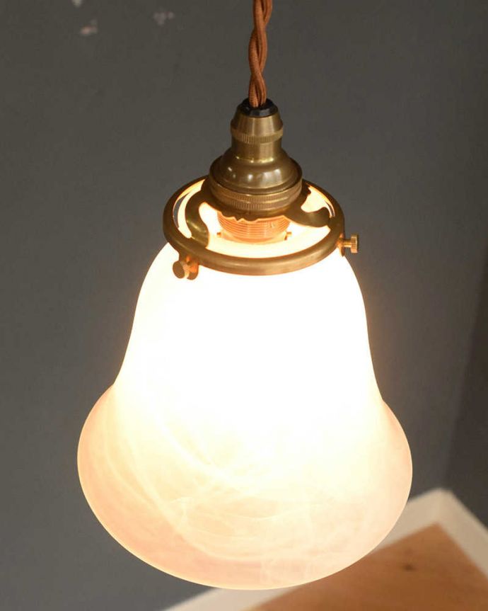 ペンダントライト　照明・ライティング　柔らかい灯りのガラスシェードペンダントライト(コード・シャンデリア電球・ギャラリーA付き) 。。(pl-249)