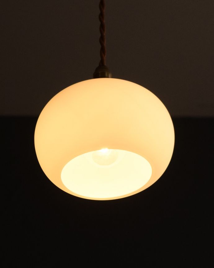 点灯後のペンダントライト