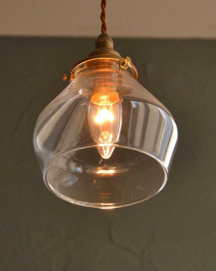 点灯後のペンダントライト