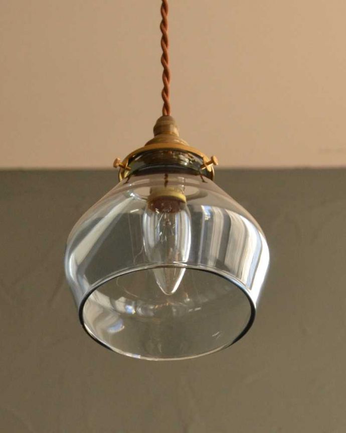 ペンダントライト　照明・ライティング　洋ナシのフォルムが可愛いペンダントライト（ブルー色）(コード・シャンデリア電球・ギャラリーA付き)。。(pl-270)