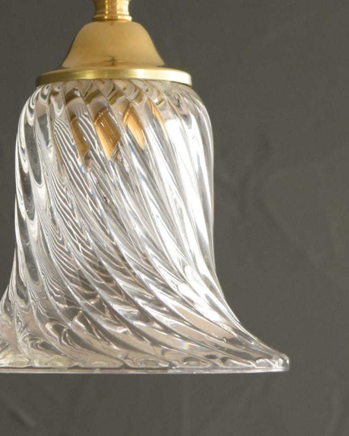 ガラスシェードの模様