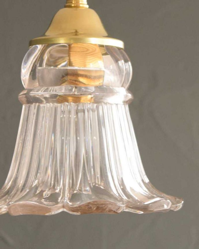 ガラスシェードの模様