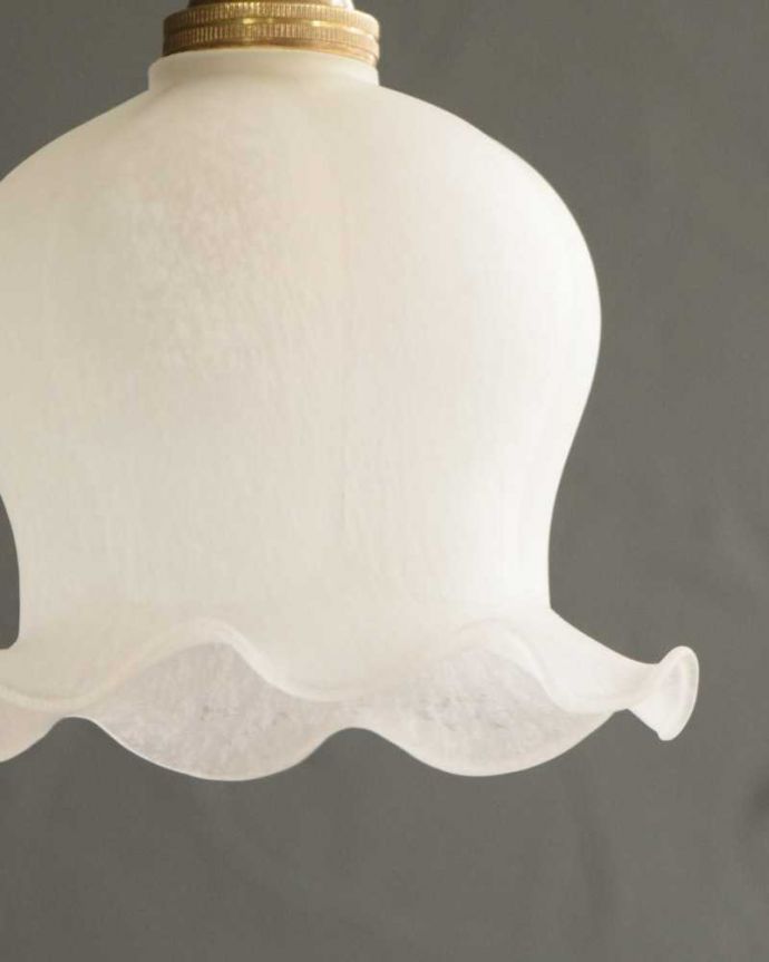 ガラスシェードの模様