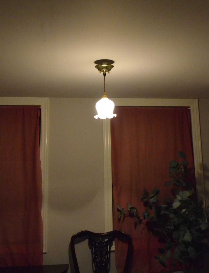 ペンダントライトの陰影