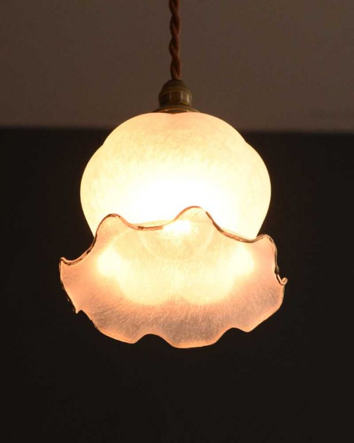 点灯後のペンダントライト
