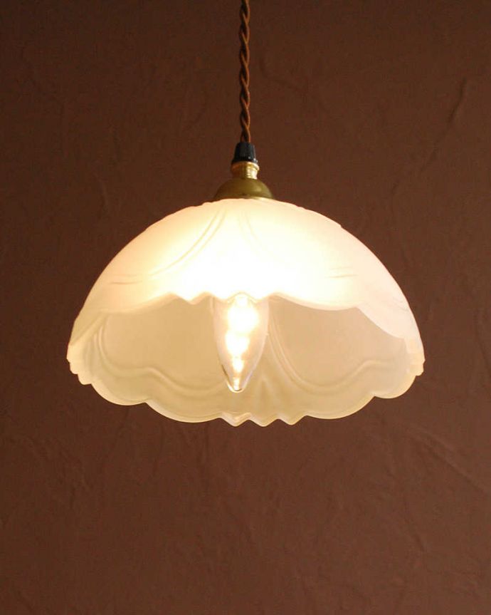 下から見たペンダントライト