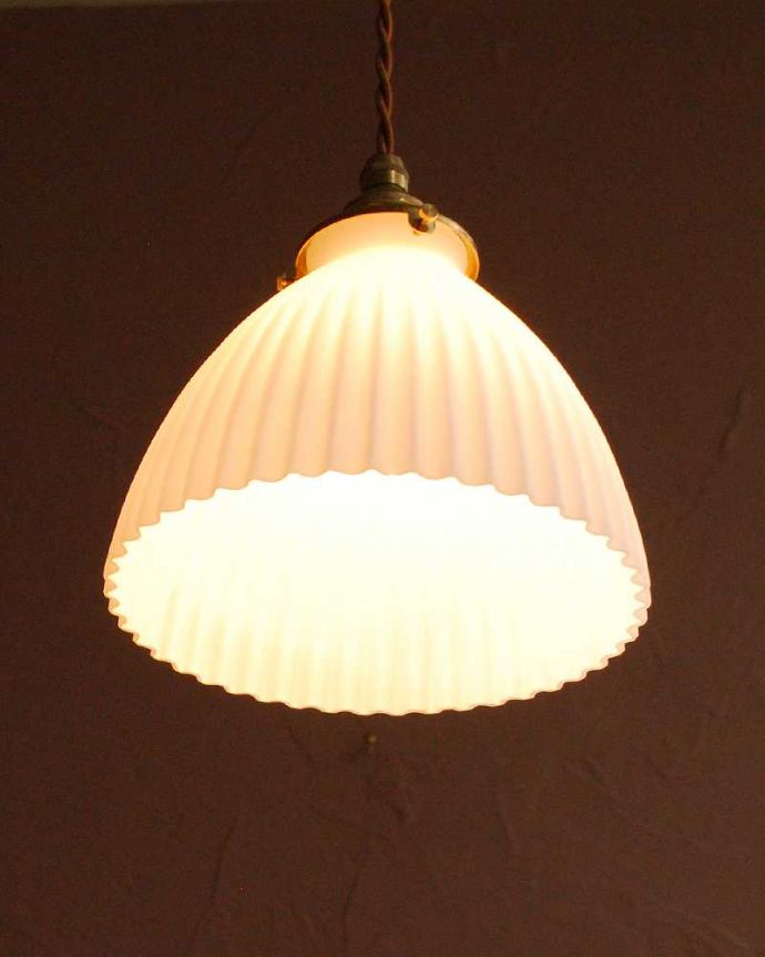 点灯後のペンダントライト