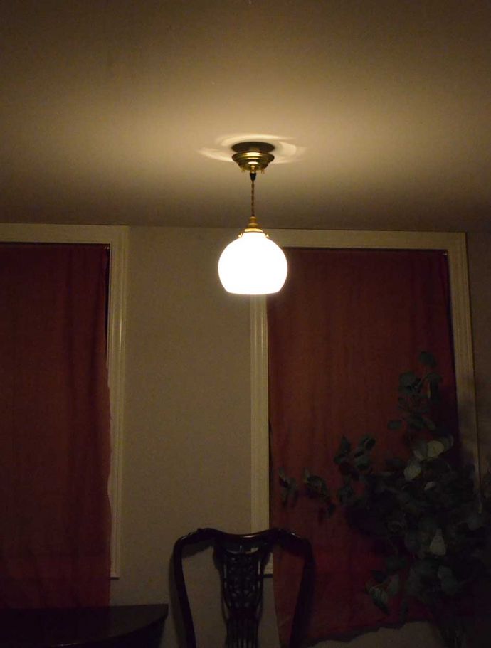 ペンダントライトの陰影