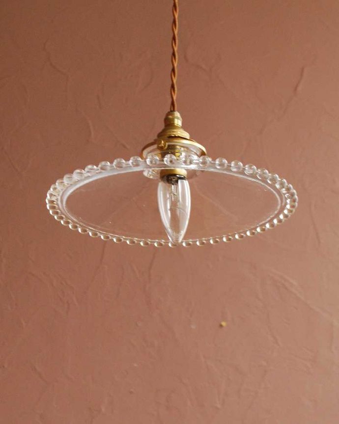 下から見たペンダントライト