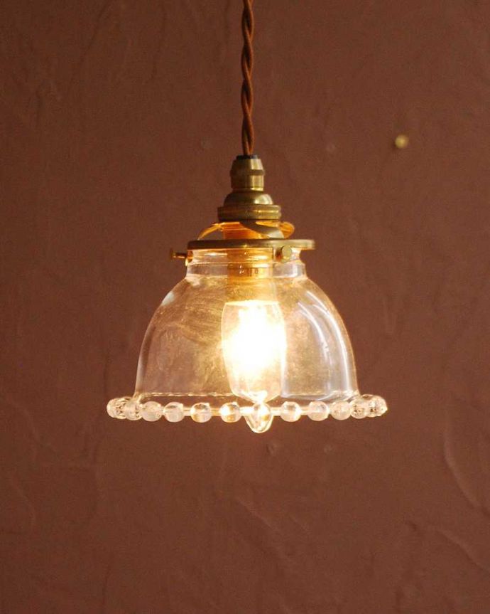 ペンダントライト　照明・ライティング　すっきりとしたクリアガラスのペンダントライト（ガラスボールプチ）(コード・シャンデリア電球・ギャラリーA付き) 。お部屋のアクセサリーを楽しんでみませんか？ガラスシェードのペンダントライトは気軽で使いやすく人気の照明器具。(pl-283)