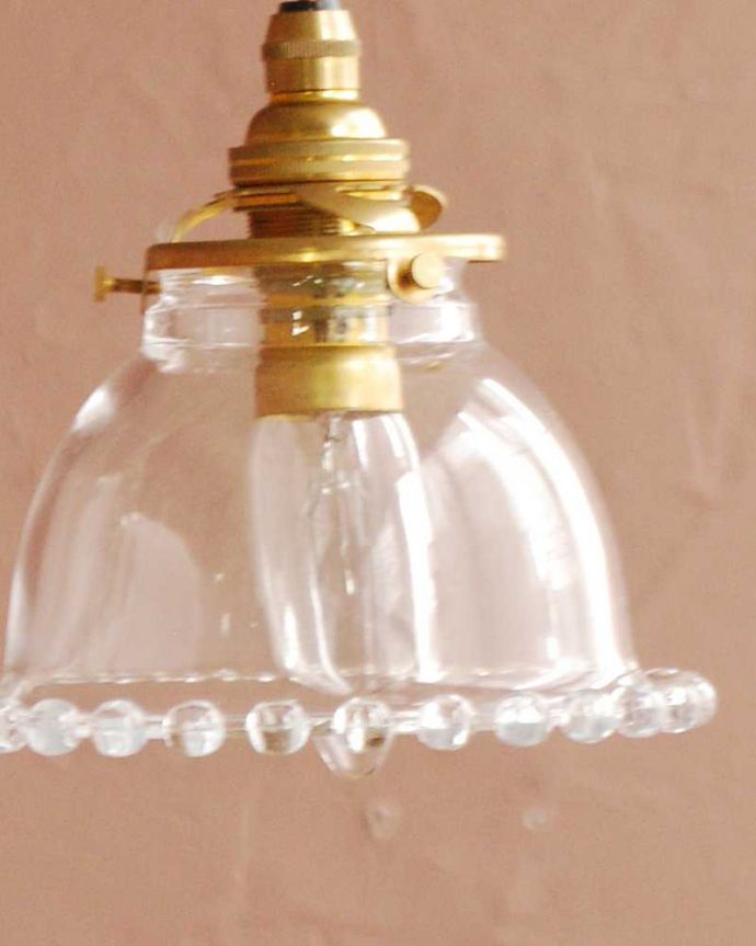 ペンダントライト　照明・ライティング　すっきりとしたクリアガラスのペンダントライト（ガラスボールプチ）(コード・シャンデリア電球・ギャラリーA付き) 。1つ1つ微妙に違っていますシェードは手作りなので、誤差があったり、気泡やキズ、汚れが入っている場合もあります。(pl-283)