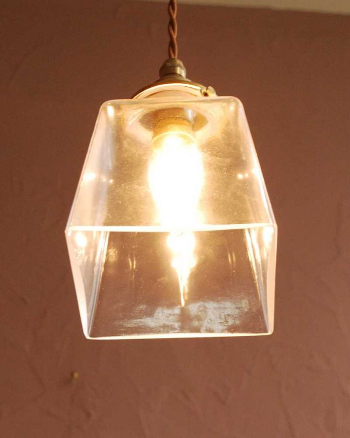 点灯後のペンダントライト