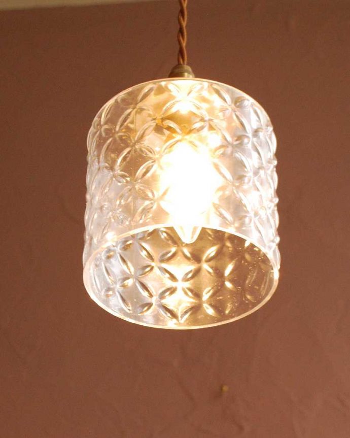 点灯後のペンダントライト