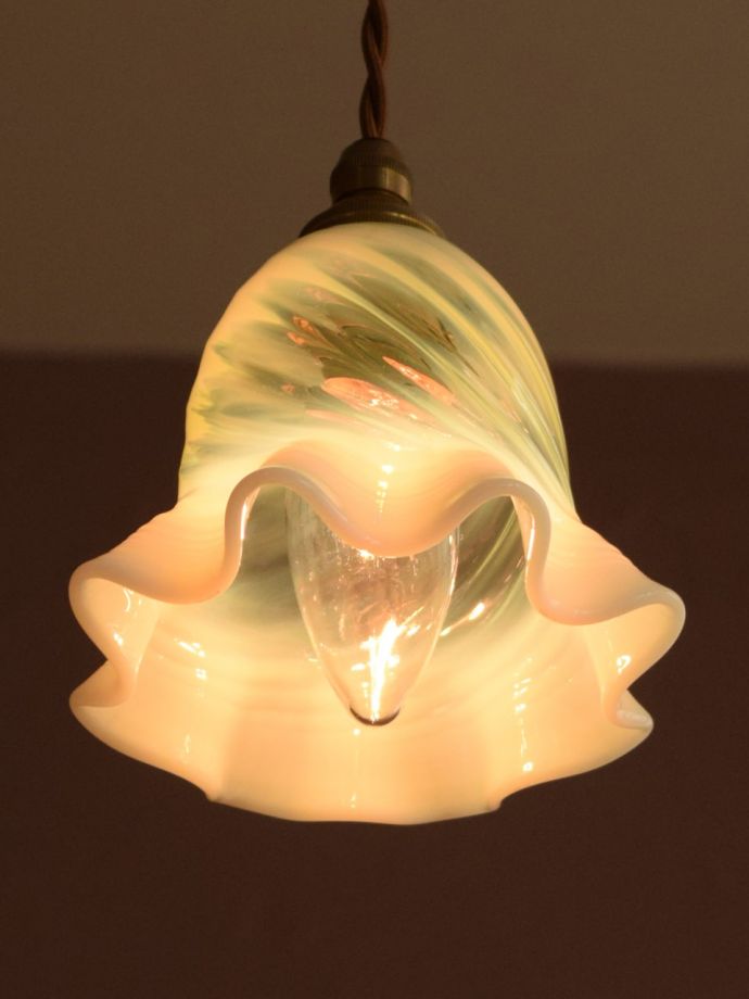 点灯後のペンダントライト