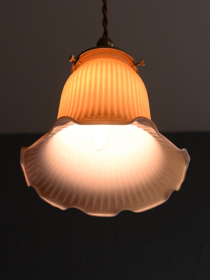 点灯後のペンダントライト