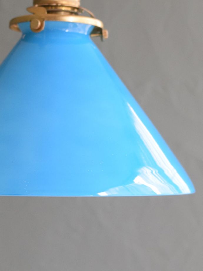 ペンダントライトの素材