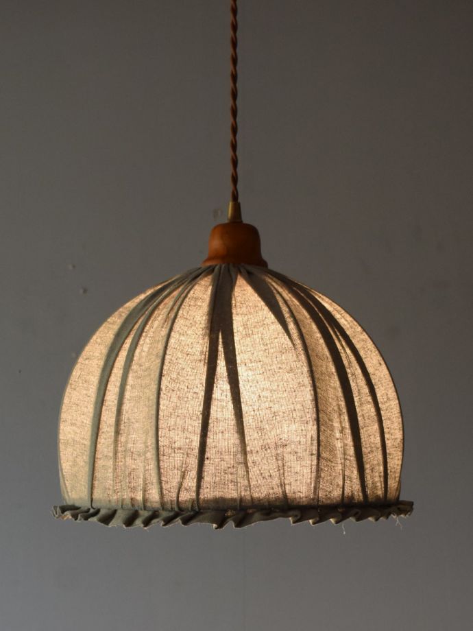 アンティーク風のペンダントライト