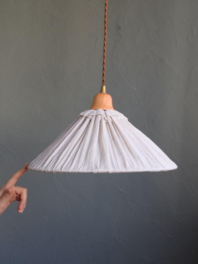 アンティーク調のオシャレなシェード