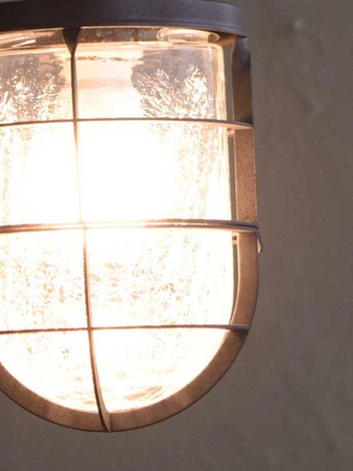 点灯後のペンダントライト