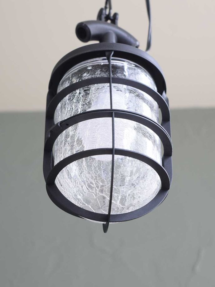 ビンテージ風のシェード