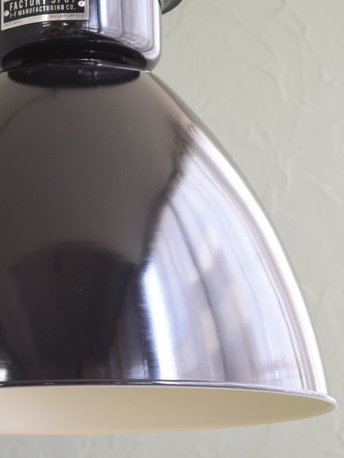 インダストリアルな照明