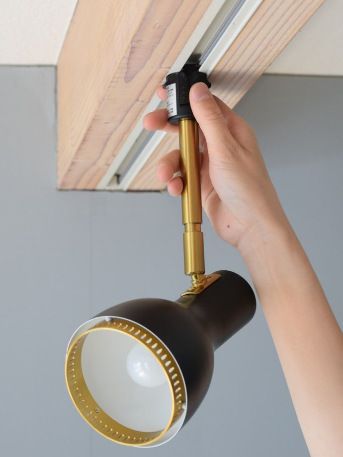 ライティングレールへの取り付け方