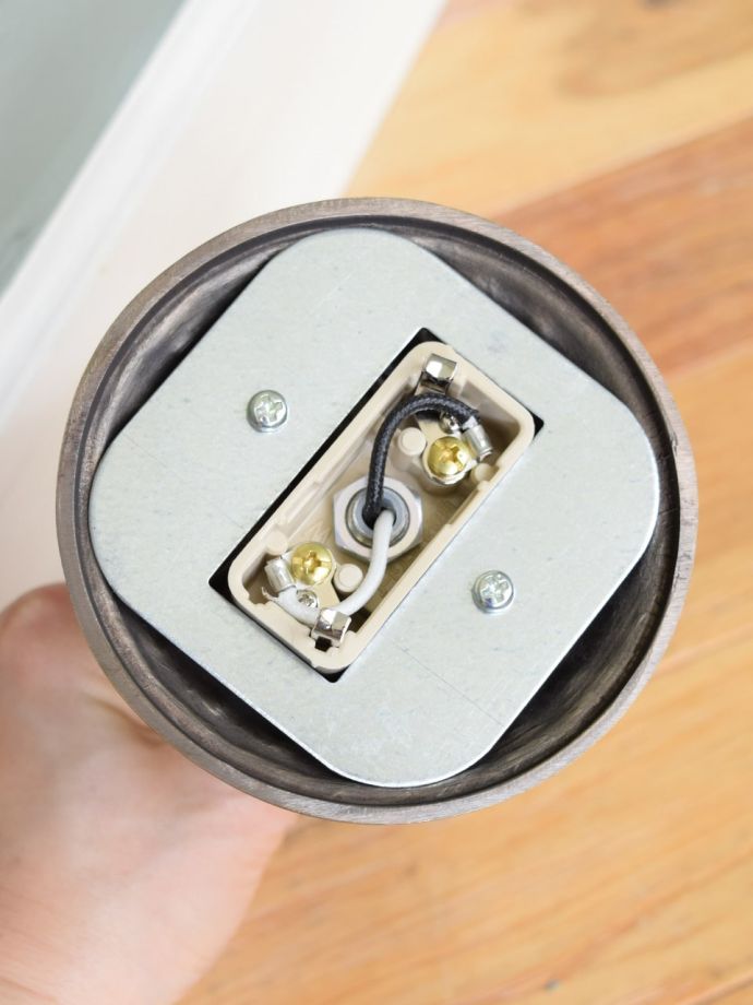 シーリングライトの取り付け方