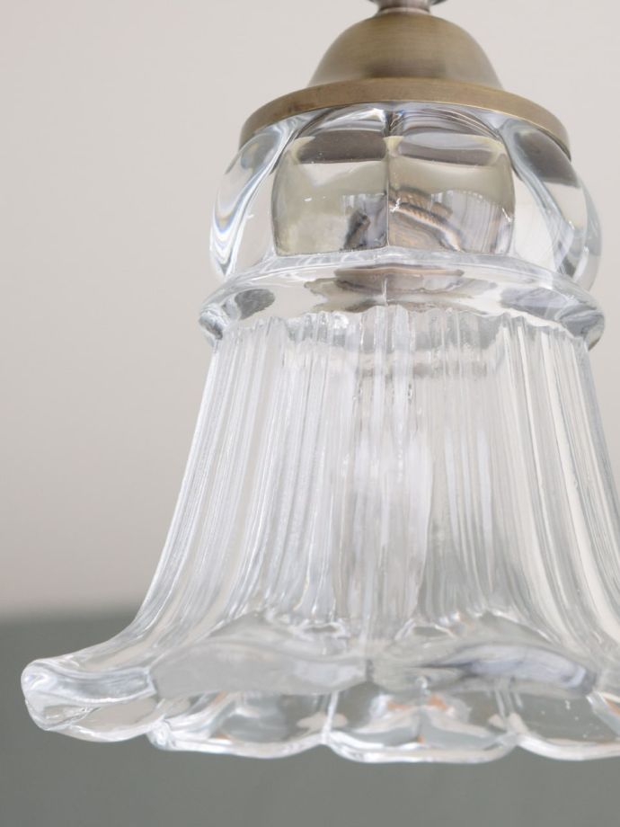 ガラスシェードの模様