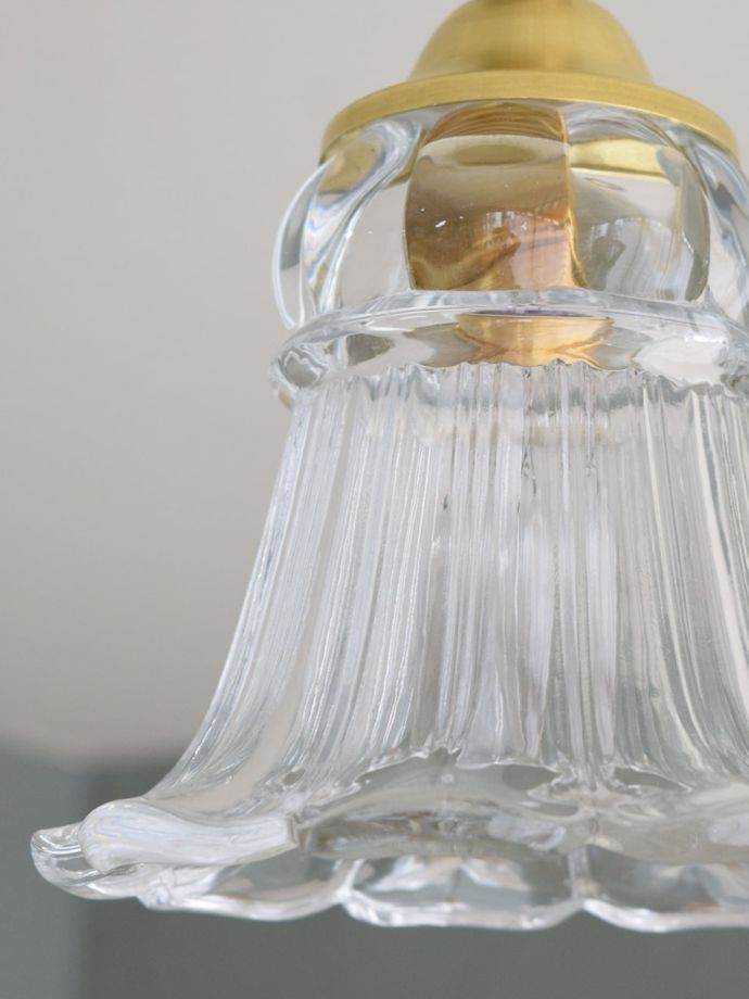 ガラスシェードの模様