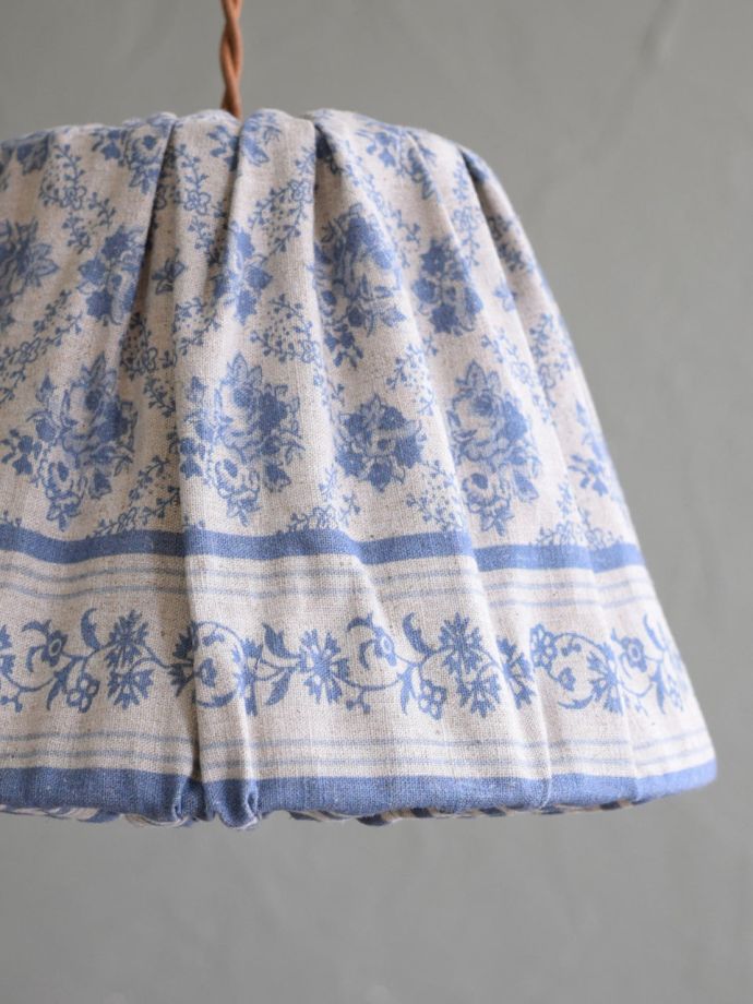 おしゃれな布シェード