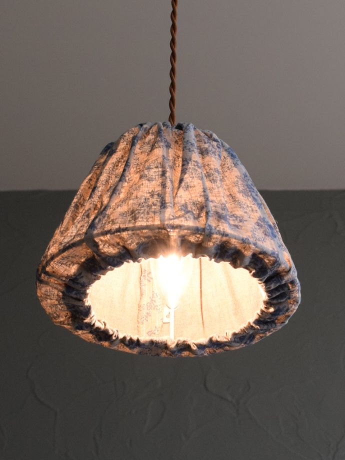 点灯後のペンダントライト