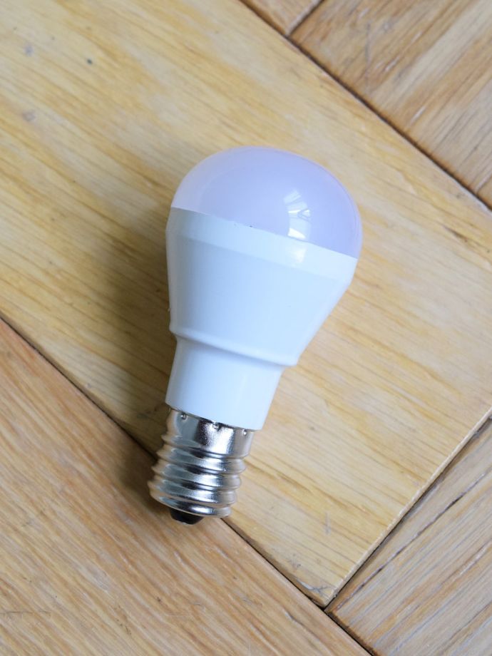 スポットライトの電球