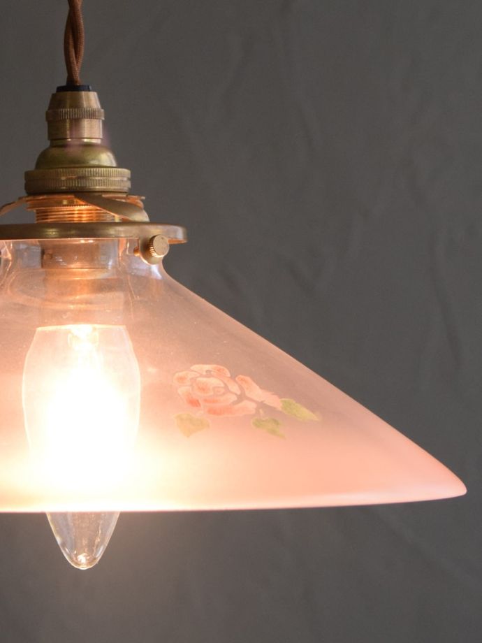 点灯後のペンダントライト