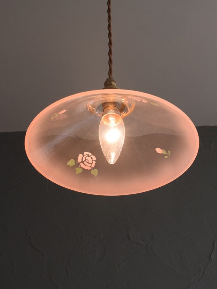 点灯後のペンダントライト