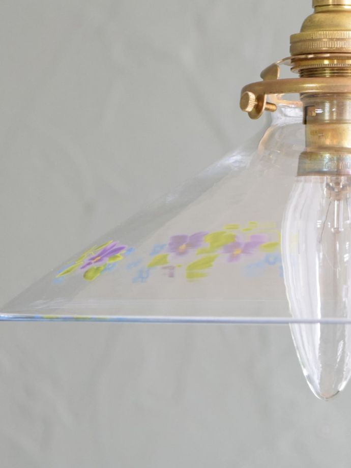 ペンダントライトの素材