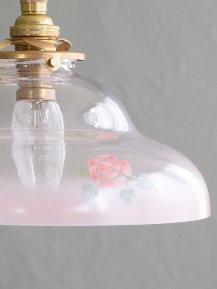 ペンダントライトの素材