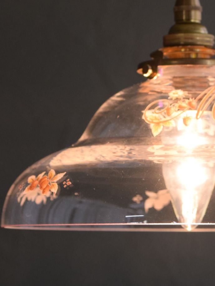 点灯後のペンダントライト