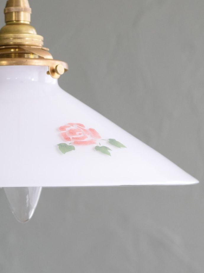 ペンダントライトの素材