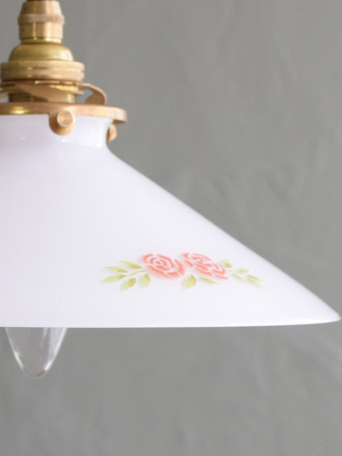 ペンダントライトの素材