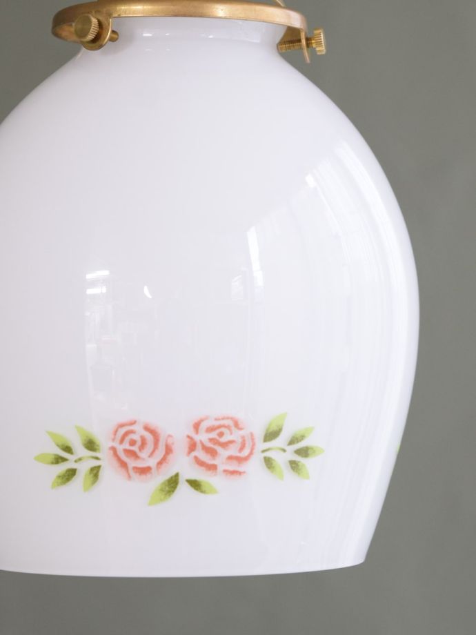 ペンダントライトの素材