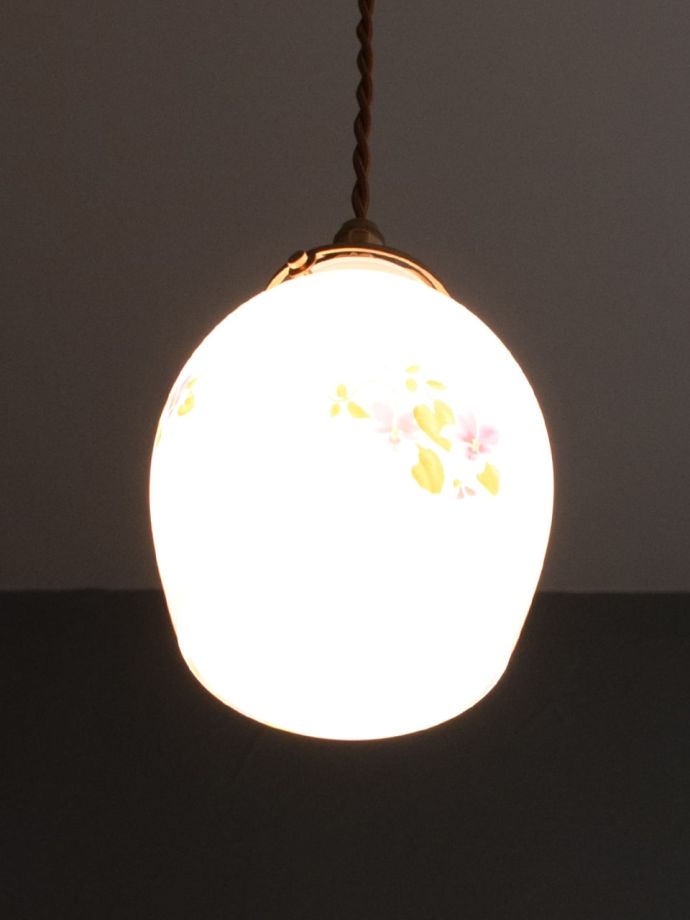 点灯後のペンダントライト