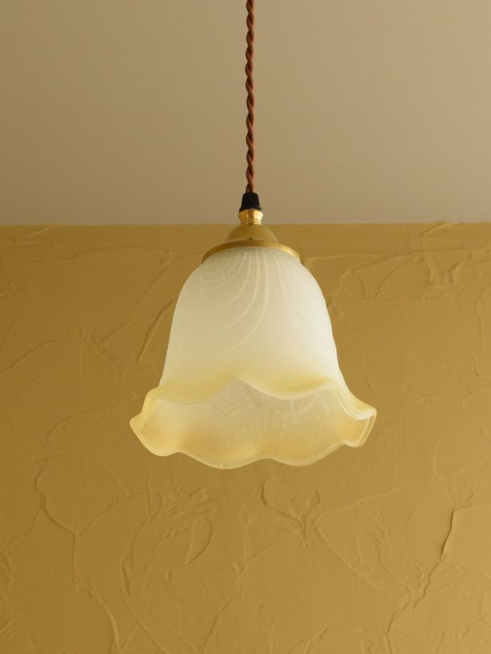 下から見たペンダントライト