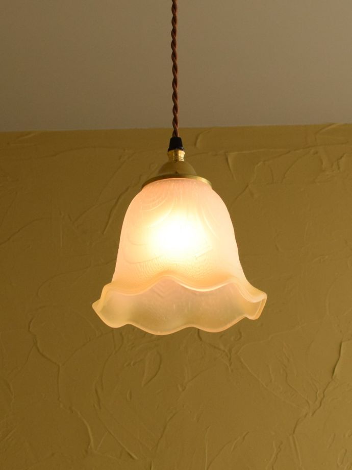 点灯後のペンダントライト