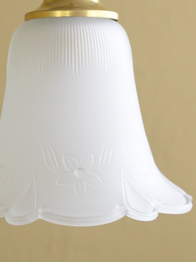 ペンダントライトの素材