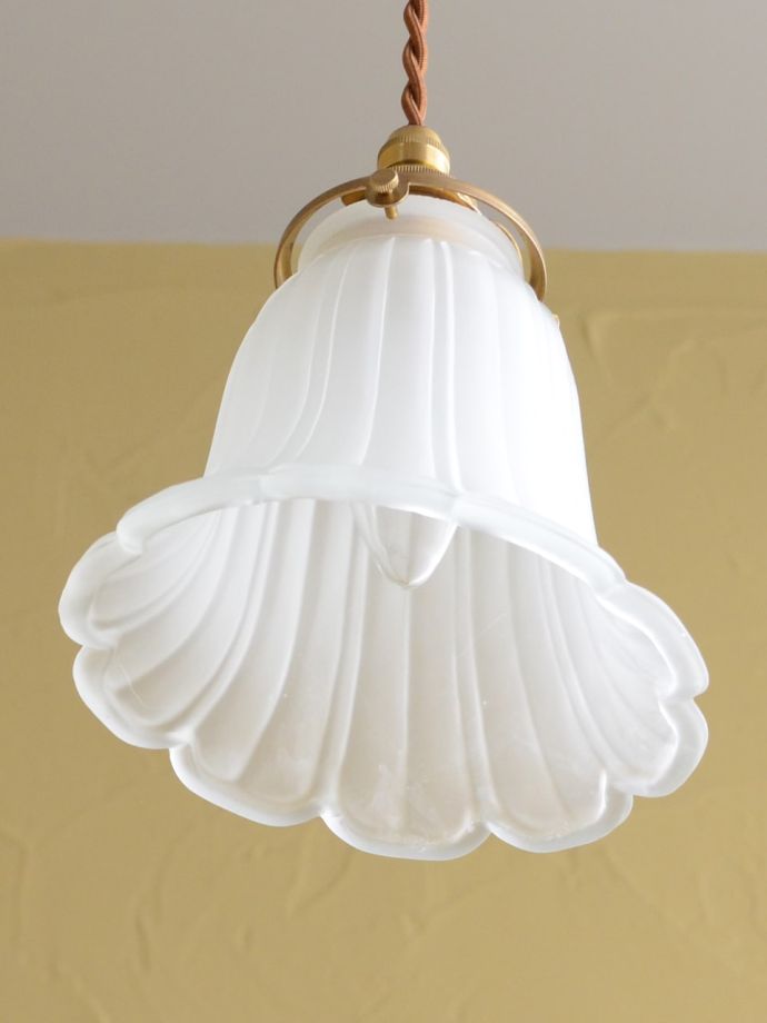下から見たペンダントライト