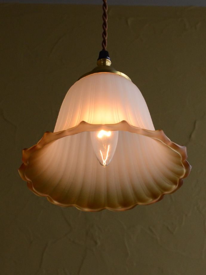 点灯後のペンダントライト