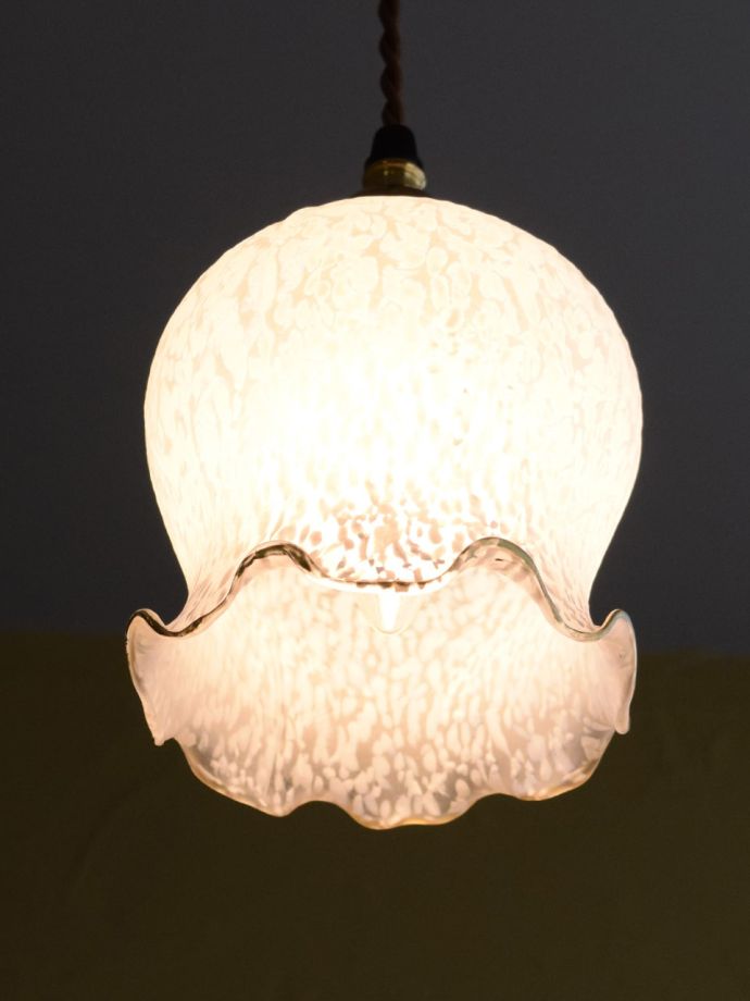 点灯後のペンダントライト