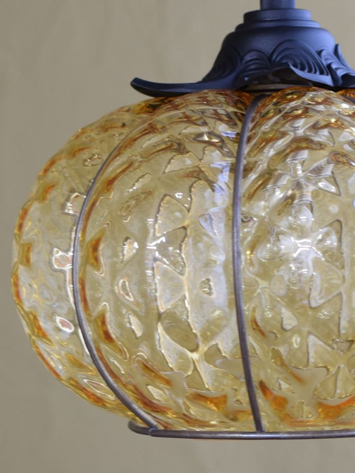 ヴェべチアンガラスのシェード