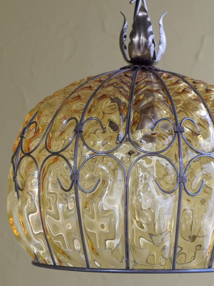 ヴェべチアンガラスのシェード